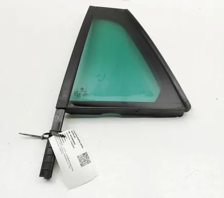 Skoda Superb B8 (3V) Rear vent window glass 3V9845213