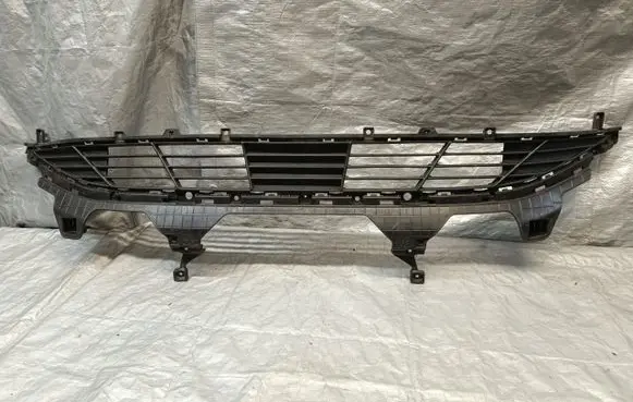 Hyundai Tucson IV NX4 Front bumper lower grill 86531-N7020