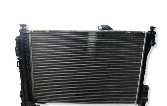Mercedes-Benz E W212 Coolant radiator 99001213 20180305 376756221