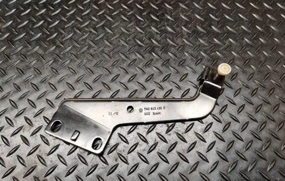 Seat Alhambra (Mk2) Sliding door upper roller guide/hinge 7N0843436C
