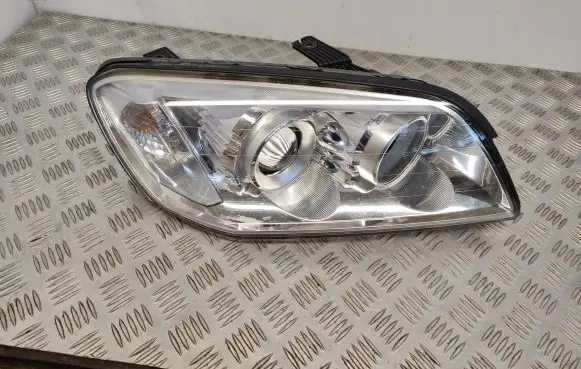 Chevrolet Captiva Headlight/headlamp 00015548
