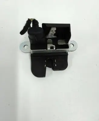 Volkswagen Touran II Tailgate/trunk/boot lock/catch/latch 1T0827505G