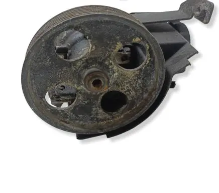 Peugeot 206 Power steering pump 26079884