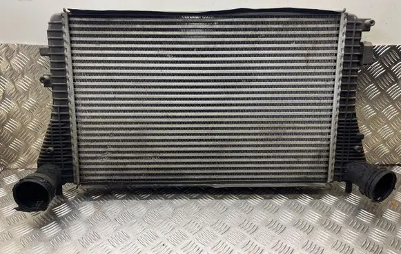 Volkswagen PASSAT B6 Intercooler radiator