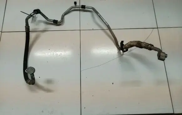 Audi A3 S3 8P Air conditioning (A/C) pipe/hose 