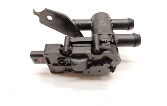 Ford Mach-E I Electric auxiliary coolant/water pump LJ938C605BC