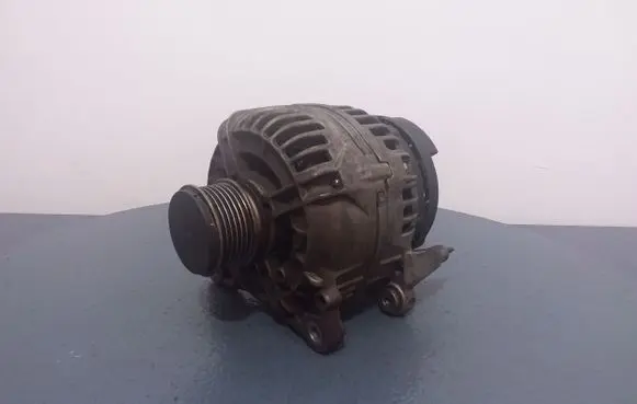 Volkswagen Sharan Generator/alternator 028903028E