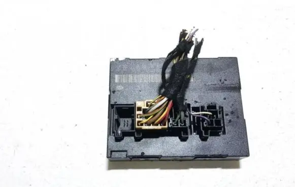 Audi A3 S3 8P Door control unit/module 8p0959433 5dk00858335