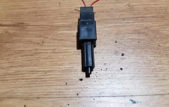 Nissan Primera Brake pedal sensor switch