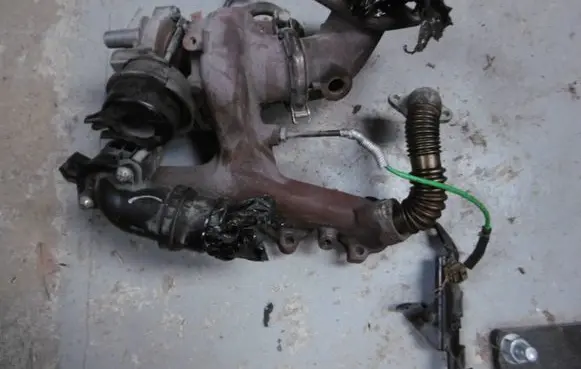 Renault Master III Turbo system vacuum part 70078530 53039700417