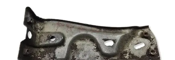 Volkswagen PASSAT B6 Fender mounting bracket 3C0821142