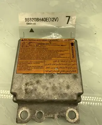 Nissan X-Trail T30 Airbag control unit/module 988208H40E