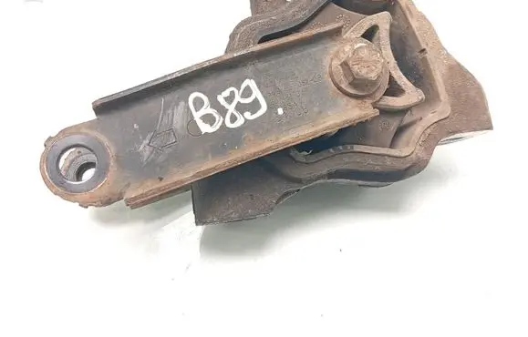 Engine mount bracket
