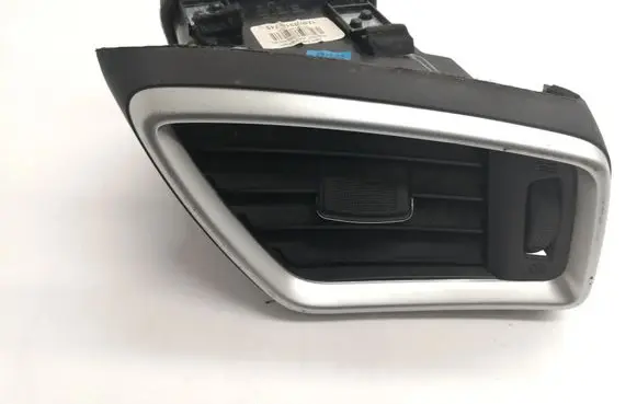 Nissan Qashqai Dashboard air vent grill cover trim 687604EA0A
