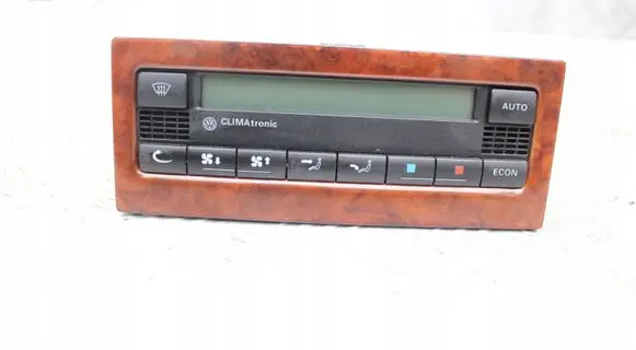 Volkswagen PASSAT B5 Climate control unit