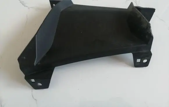 Intercooler air guide/duct channel
