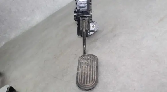 Lexus RX 300 Accelerator throttle pedal 7812048070 1988003040