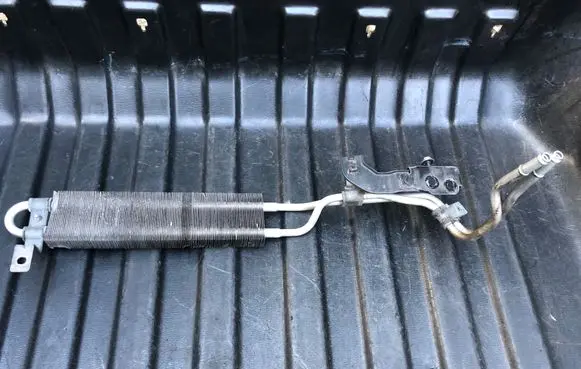 Infiniti M30 Power steering radiator 