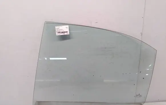 Mitsubishi Carisma Rear door window glass