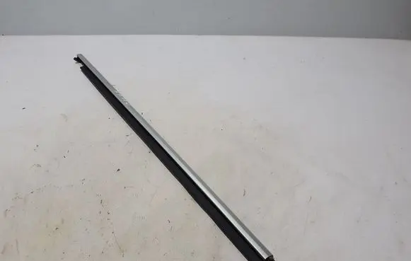 BMW i5 G60 Front door glass trim molding 5A1A158