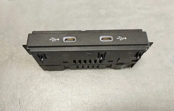 Seat Leon IV USB socket connector 5NA035736