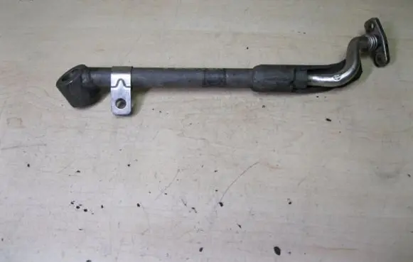Volkswagen Polo V 6R Oil fill pipe 03L145535A VD3507