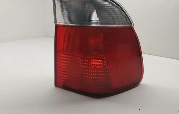 BMW 5 E39 Rear/tail lights 393326 2496322