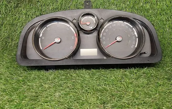 Opel Antara Speedometer (instrument cluster) 94806062