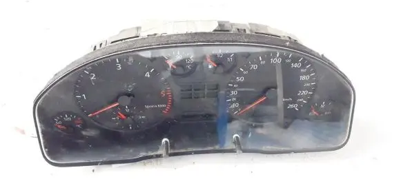 Audi A6 S6 C5 4B Speedometer (instrument cluster) 4b0919860e
