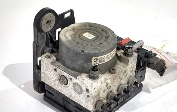 Volkswagen Golf VII ABS Pump 3Q0614517Q