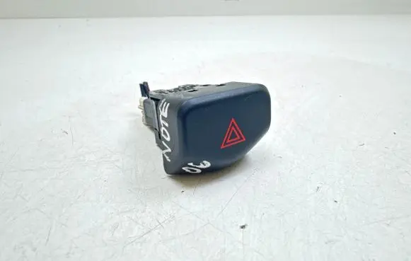Nissan Note (E11) Hazard light switch 06019