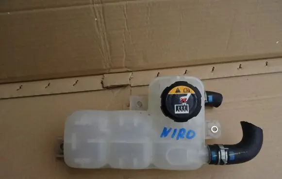 KIA Niro Coolant expansion tank/reservoir