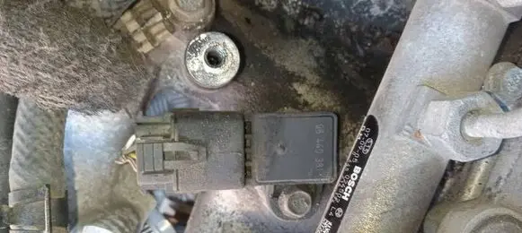 Chevrolet Captiva Air pressure sensor 96440381