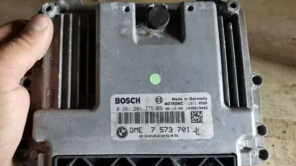 Mini One - Cooper Coupe R56 Engine control unit/module 0261201775 7573701 030020545