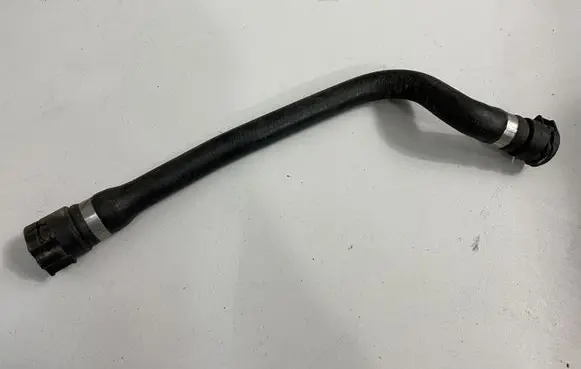 BMW 5 E60 E61 Engine coolant pipe/hose 7787453