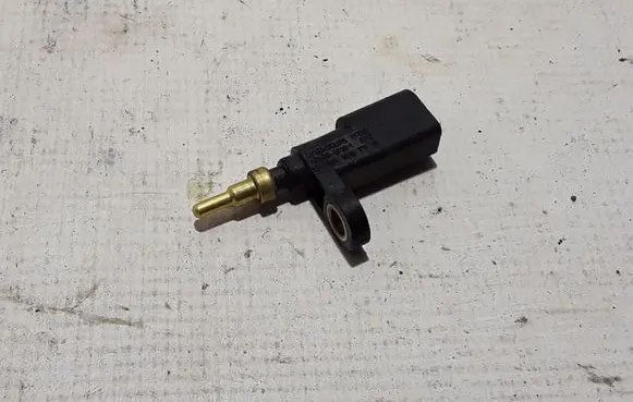 Coolant temperature sensor