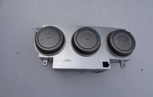 Subaru Impreza II Climate control unit