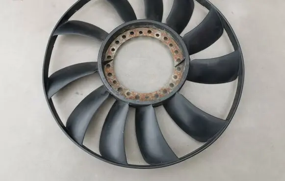 Audi A4 S4 B6 8E 8H Fan impeller 058121301B