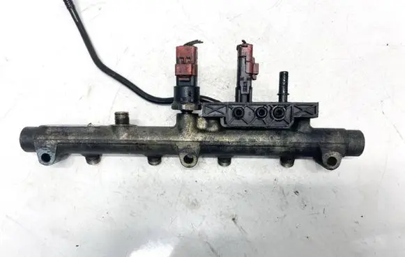 Opel Vectra C Fuel main line pipe 0445214017 002696