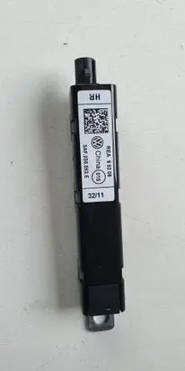 Volkswagen PASSAT B7 Radio antenna 