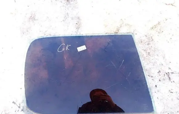 Toyota Yaris Verso Rear door window glass as2