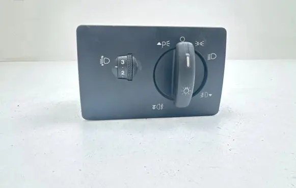 Ford Focus Light switch 4M5T13A024MA