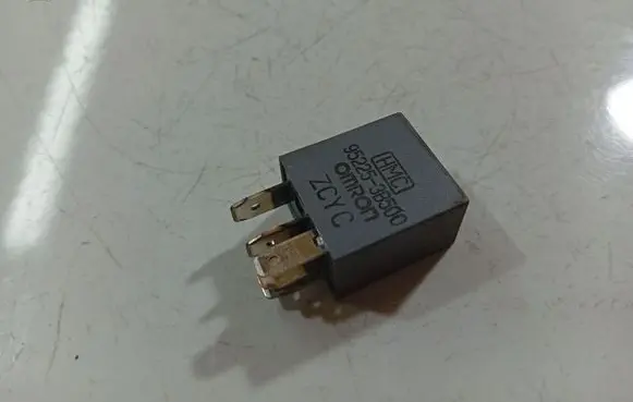 Hyundai Santa Fe Other relay 952253B500