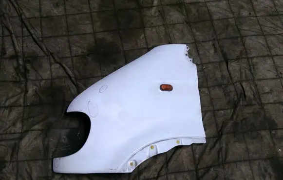 Renault Master II Fender