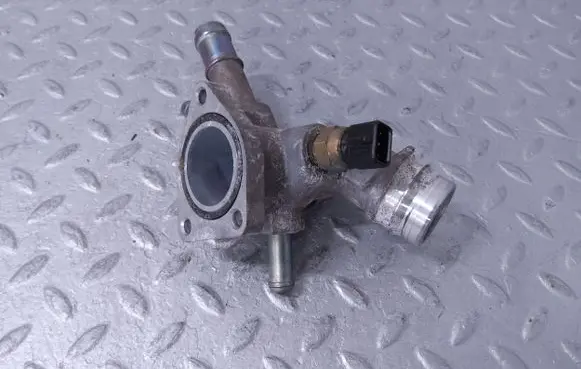 KIA Optima Engine coolant pipe/hose 256002B710