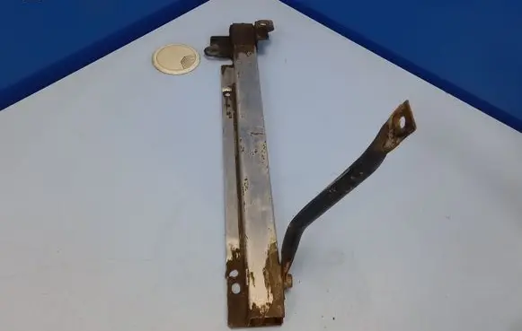Renault Laguna II Radiator support slam panel bracket 11701408F