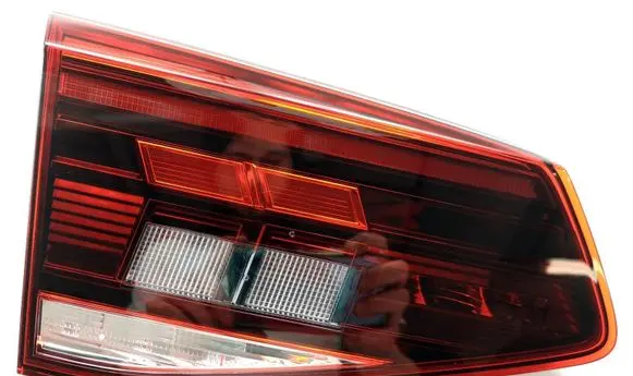 Volkswagen PASSAT B8 Rear/tail lights 3G9945093L