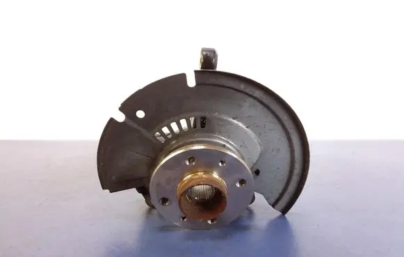 Renault Clio V Front wheel hub spindle knuckle