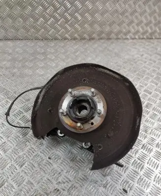 Land Rover Discovery 5 Rear wheel hub