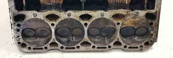 Chevrolet Corvette Engine head